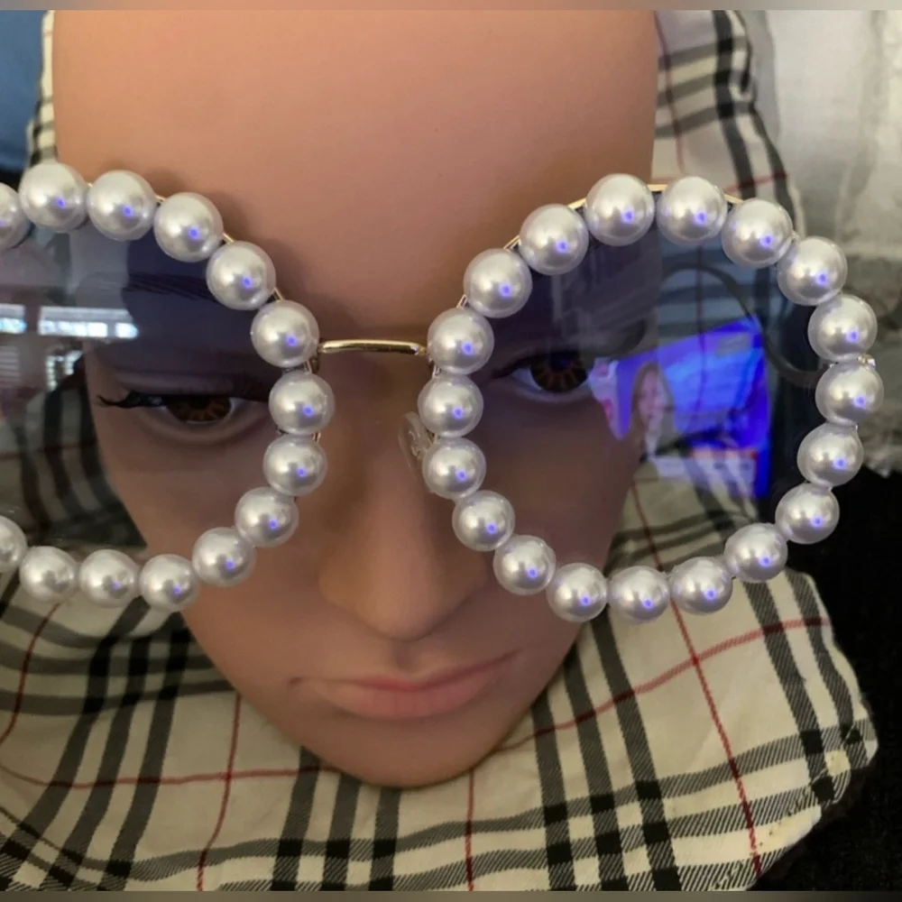 NEW Round sunglasses with pearls around Fashion